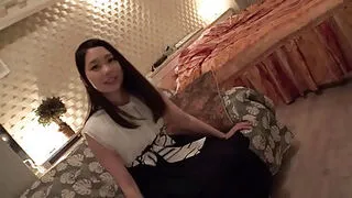 Asian cutie gets blowjob and fuck