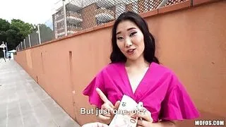 Quick Cash For An Asian Blowjob
