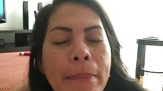Geile asiatische MILF